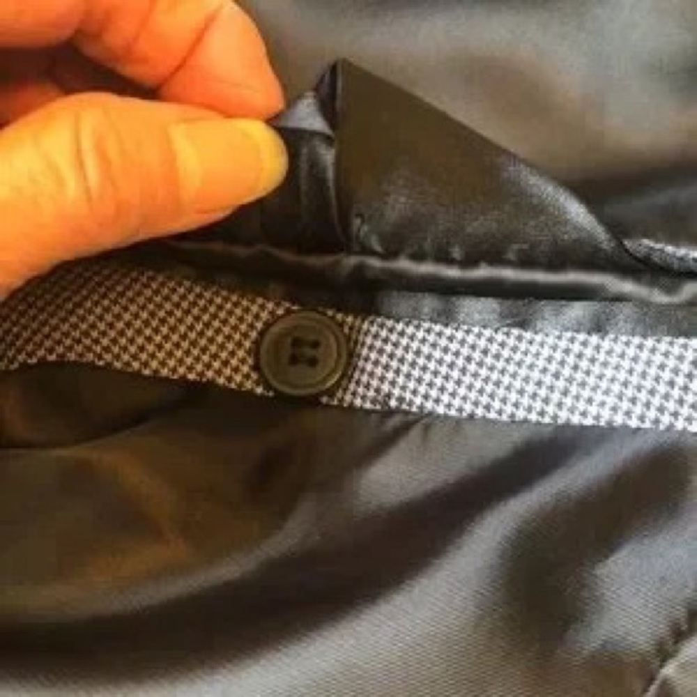 H&M Light Gray Men's Blazer with Black Trim - Picture 14 of 16